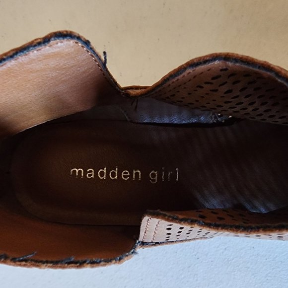 Madden Girl Bootie "LIKE NEW" - Picture 12 of 14